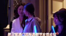 偷看25位女子撒尿